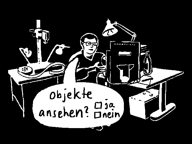 Arbeitstisch im Trickbüro Atelier mit Objekten, Kamera, Bürolampe, Zeichentrickfilm Leuchtpult, Weinflasche, Filmrolle